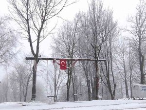 Kartepe Beyaza Büründü