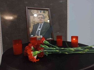 Rus Büyükelçi Karlov, Başkentte Anıldı