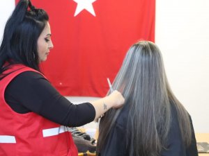 Kars’ta Kadın Mahkumların Kişisel Bakımı Yapıldı