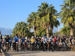 Akdeniz Üniversitesi Birincilikleri Kimseye Kaptırmadı