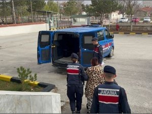 17 Yıl Hapis Cezası Bulunan Hırsızlık Şüphelisi Konya’ya Giderken Yakalandı