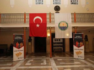 Gölbaşı Belediyesi’nden Yetişkinlere Yönelik Tiyatro Gösterimi