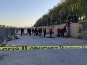 Dalgıç Polis, Çocuğu Kurtarmak İçin Dakikalarca Kalp Masajı Yaptı
