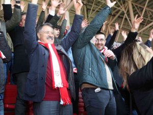 Atakum’dan Taraftara Ulaşım Desteği