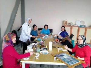 4 Bin 513 Kadına Destek