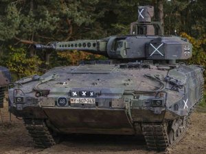 Almanya’da Puma Zırhlı Personel Taşıyıcı Araçların Siparişleri Durduruldu