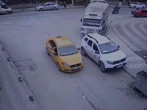 Abdest Almak İçin Girdiği Camide Silahla Vuruldu