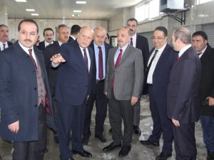 Bakan Bilgin Bayburt Belediyesi Yöresel Ürünler Ve Turşu Fabrikasını Gezdi