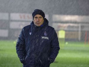 Trabzonspor Yağmur Altında Çalıştı