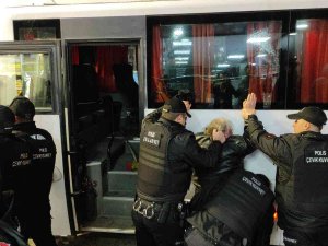 Hdp’lilerin İzinsiz Eylemine Polis Müdahalesi