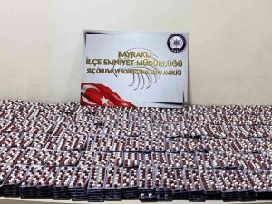 İ̇zmir’de Binlerce Ecza Hap Ele Geçirildi