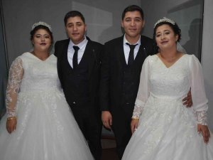 Beraber Geldikleri Dünyada, Beraber Dünya Evine Girdiler