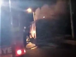 Seyir Halindeki Otobüste Çıkan Yangın Korkuttu