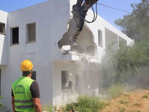 Bodrum’da 1 Yılda 210 Kaçak Yapı Yıkıldı, 1650 Yapı Mühürlendi