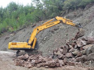 Sugözü Grup Yolu’nda Heyelan Önlemi