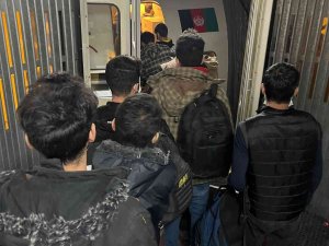 Kocaeli’de 127 Düzensiz Göçmen Sınır Dışı Edildi