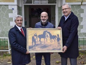 Karacabey Harası Örnek Oluyor