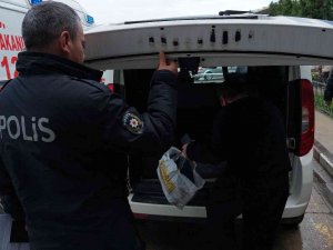 Konserveden Zehirlenen Yabancı Uyruklu Şahıs, ’Sahte Mühür’den Hastanede Gözaltına Alındı