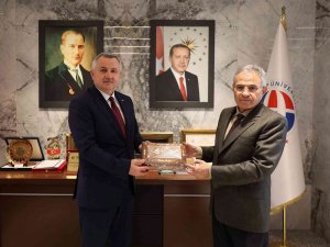 Moldova Büyükelçisi Croıtor, Gaün’de İş Birliklerini Ele Aldı