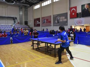 Masa Tenisi Müsabakaları 110 Sporcunun Katılımıyla Başladı
