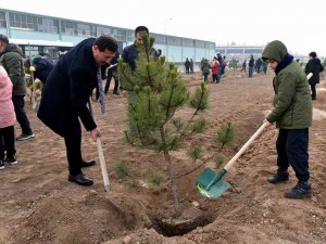 Karatay Belediyesinden Ağaç Dikme Etkinliği