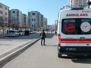 Gaziantep’te Bıçaklı Sopalı Kavga: 4 Yaralı