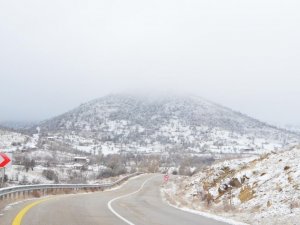 Kocatepe Beyaza Büründü