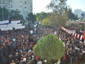 Tunus’ta Hükümet Karşıtı Protesto