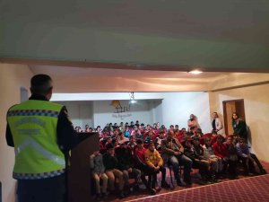 Jandarmadan Öğrencilere Trafik Eğitimi