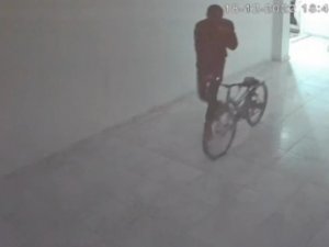 Nusaybin’de Hırsızlar Binadan Bisiklet Çaldı