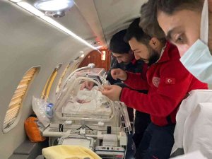 Kalp Rahatsızlığı Olan 3 Günlük Bebek İ̇stanbul’a Sevk Edildi