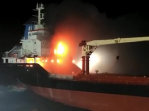 Sinop Açıklarında Yabancı Kuru Yük Gemisinde Yangın