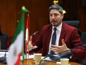 Peru, Meksika Büyükelçisini "İstenmeyen Kişi" İlan Etti
