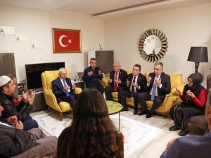Kılıçdaroğlu Pençe-kilit Operasyonu Şehidinin Ailesini Ziyaret Etti