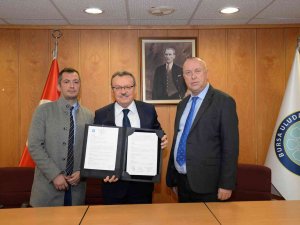 Buü, Hüner Kalıp İle İşbirliği Protokolü İmzaladı