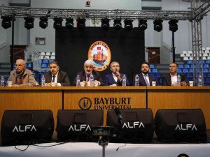 Bayburt’ta Türkiye Yüzyılı Ve Gençlik Paneli Düzenlendi