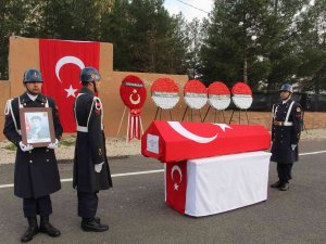 Siirt’te Defnedilen Askerin Naaşı 56 Yıl Sonra Memleketi Bolu’ya Uğurlandı