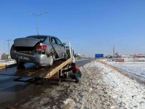 Buzlanma Kazalara Neden Oldu: 1 Ölü 1’i Bebek 4 Kişi Yaralandı