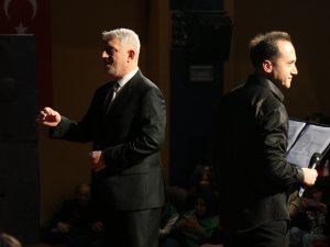 Öğretmen Ve Öğrencilerden Türk Halk Müziği Dinletisi