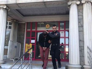 Uyuşturucu Tacir Baskınla Yakalandı