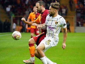 İ̇stanbulspor, Patrick Ebert İle Yollarını Ayırdı