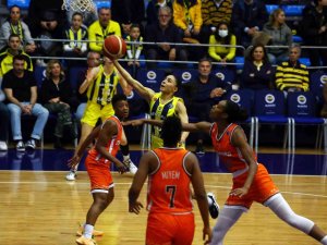 Fıba Avrupa Ligi: Fenerbahçe Alagöz Holding: 83 - Tango Bourges Basket: 64