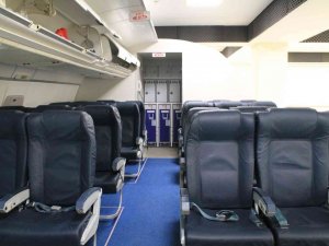 İ̇zmir’in İlk Uçak Kesiti Sınıfında Dersler Başladı