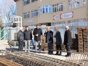 Vali Çelik, Kütahya’daki Eğitim Yatırımlarını İnceledi