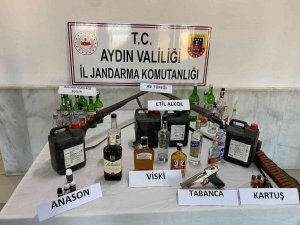 Yeniyıl Öncesi Kaçak Alkol Operasyonu: 4 Gözaltı