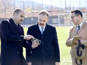 Bilecik’te Futbol Sahası Yenileniyor