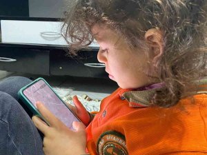 Uzmanı Uyardı: Güvensiz İnternet Tehlike Saçıyor, Çocuklar Zarar Görüyor