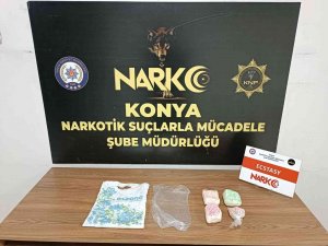Baskın Yapılan Ev Uyuşturucu İmalathanesi Çıktı