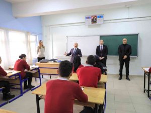 Ağrı Valisi Varol’un Yoğun Mesaisi