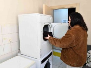 Tepebaşı’ndan Gençlere Ücretsiz Çamaşır Yıkama Ve Kurutma Hizmeti